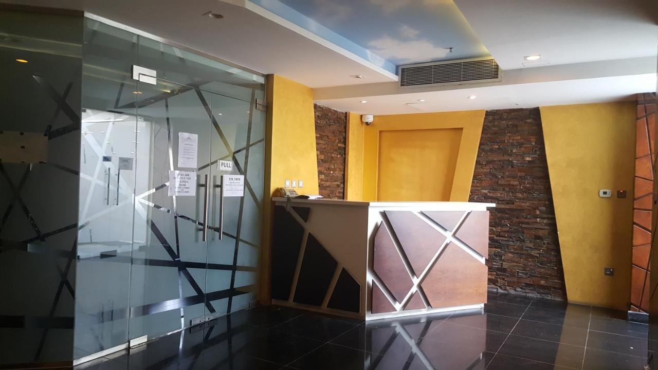 Al Muntazah Plaza Hotel Doha Exteriör bild