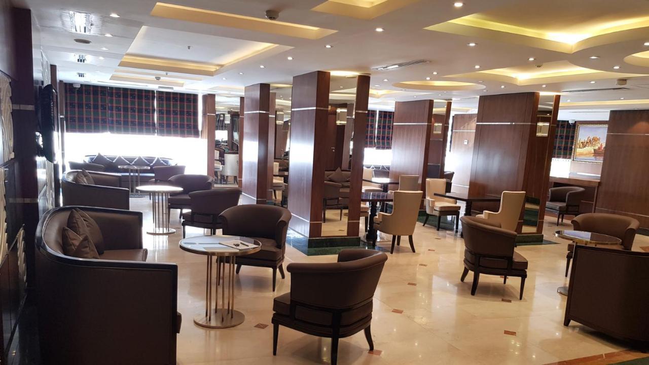 Al Muntazah Plaza Hotel Doha Exteriör bild