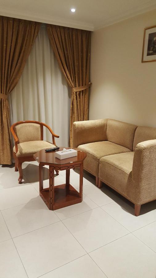 Al Muntazah Plaza Hotel Doha Exteriör bild